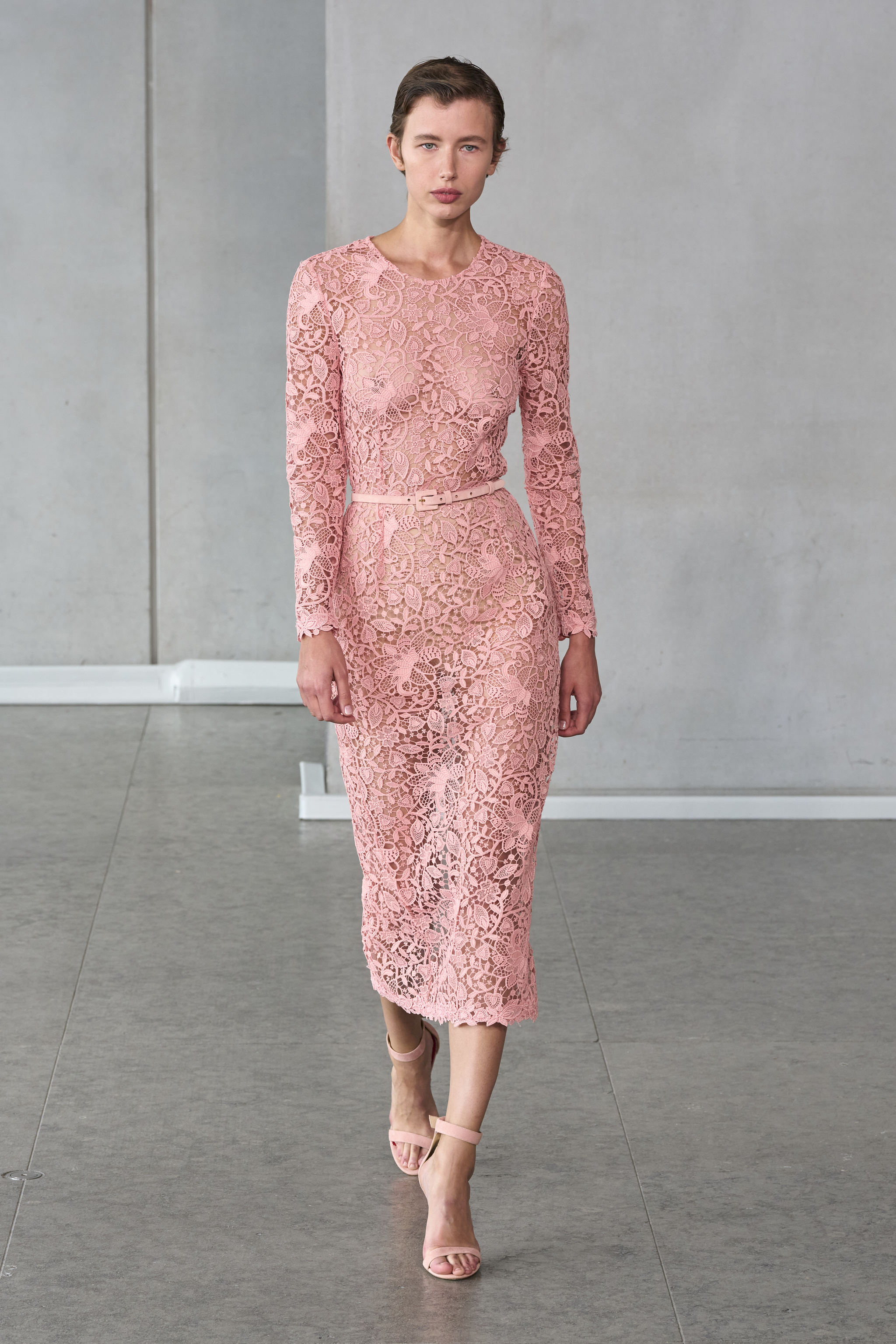 Look du défilé Carolina Herrera printemps-été 2024.