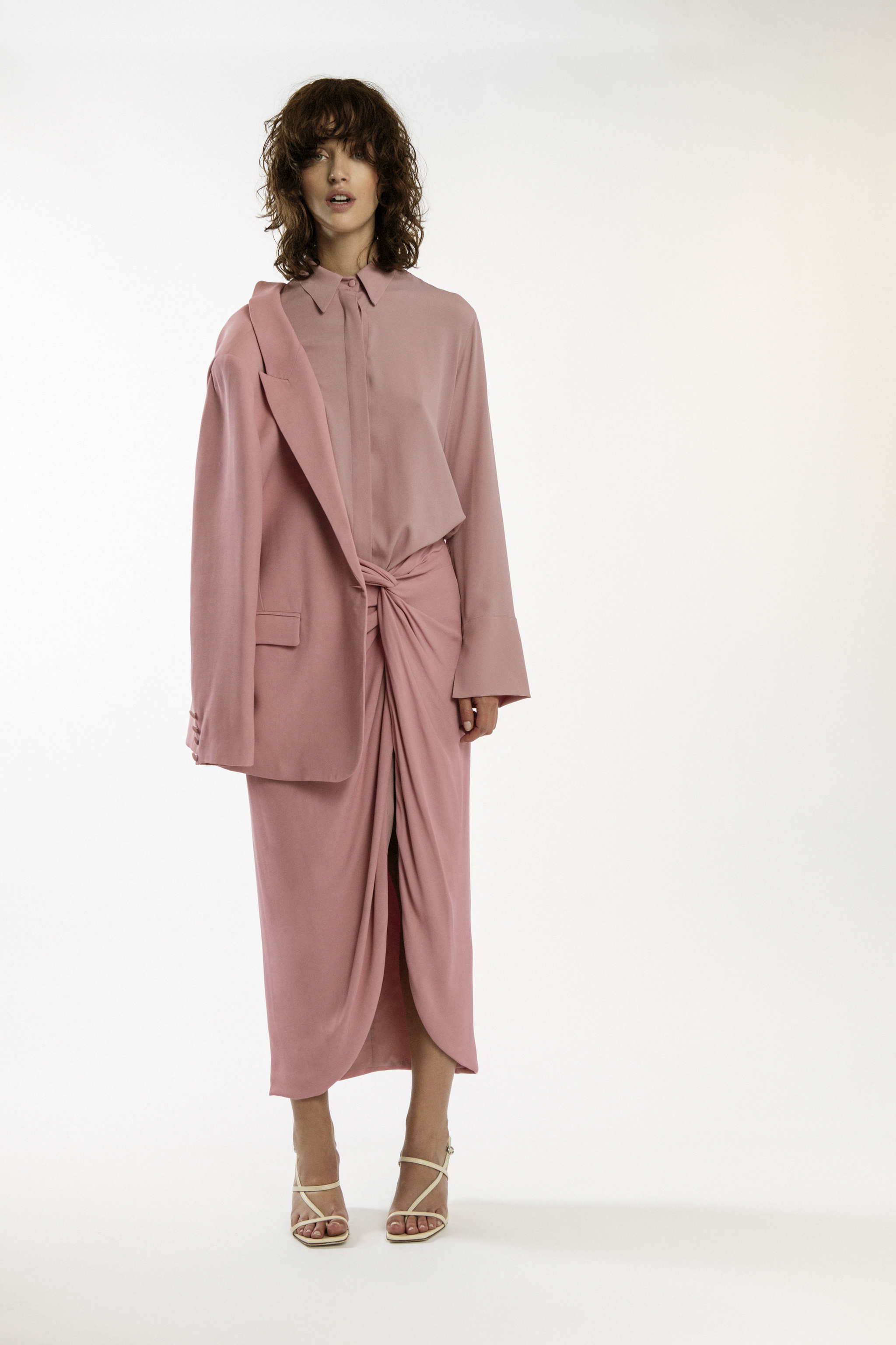 Look du défilé Federica Tosi printemps-été 2024.