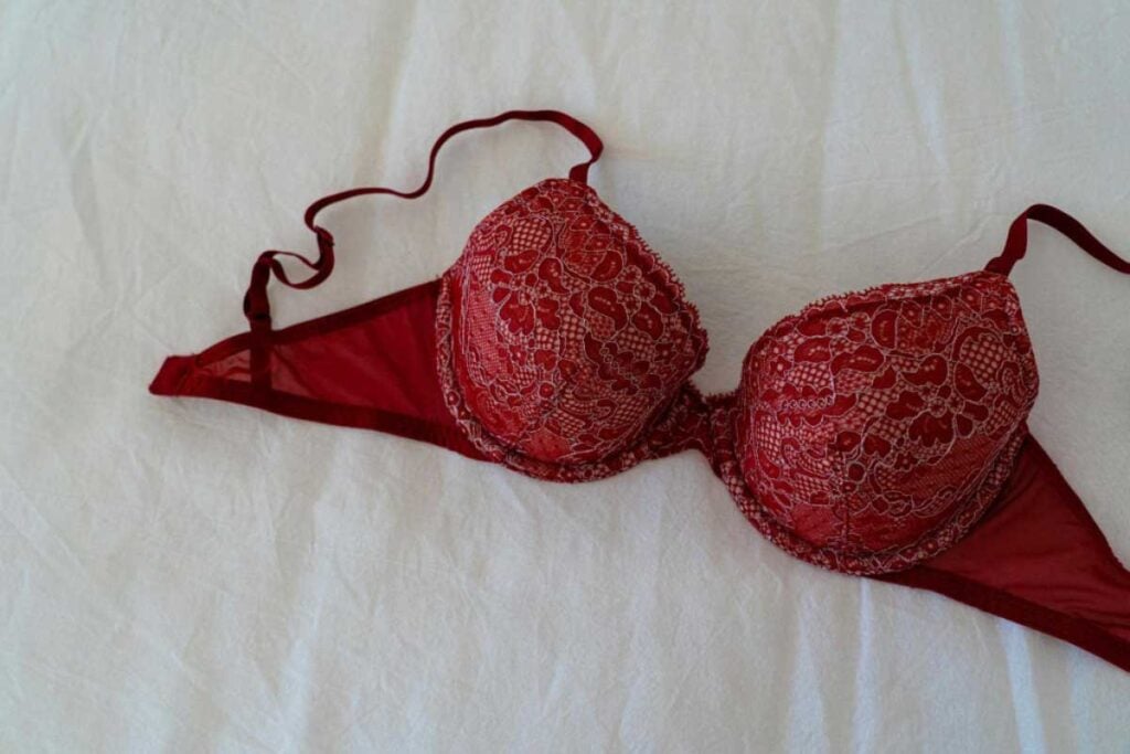 Conseils pour acheter un soutien-gorge parfaitement ajusté en ligne