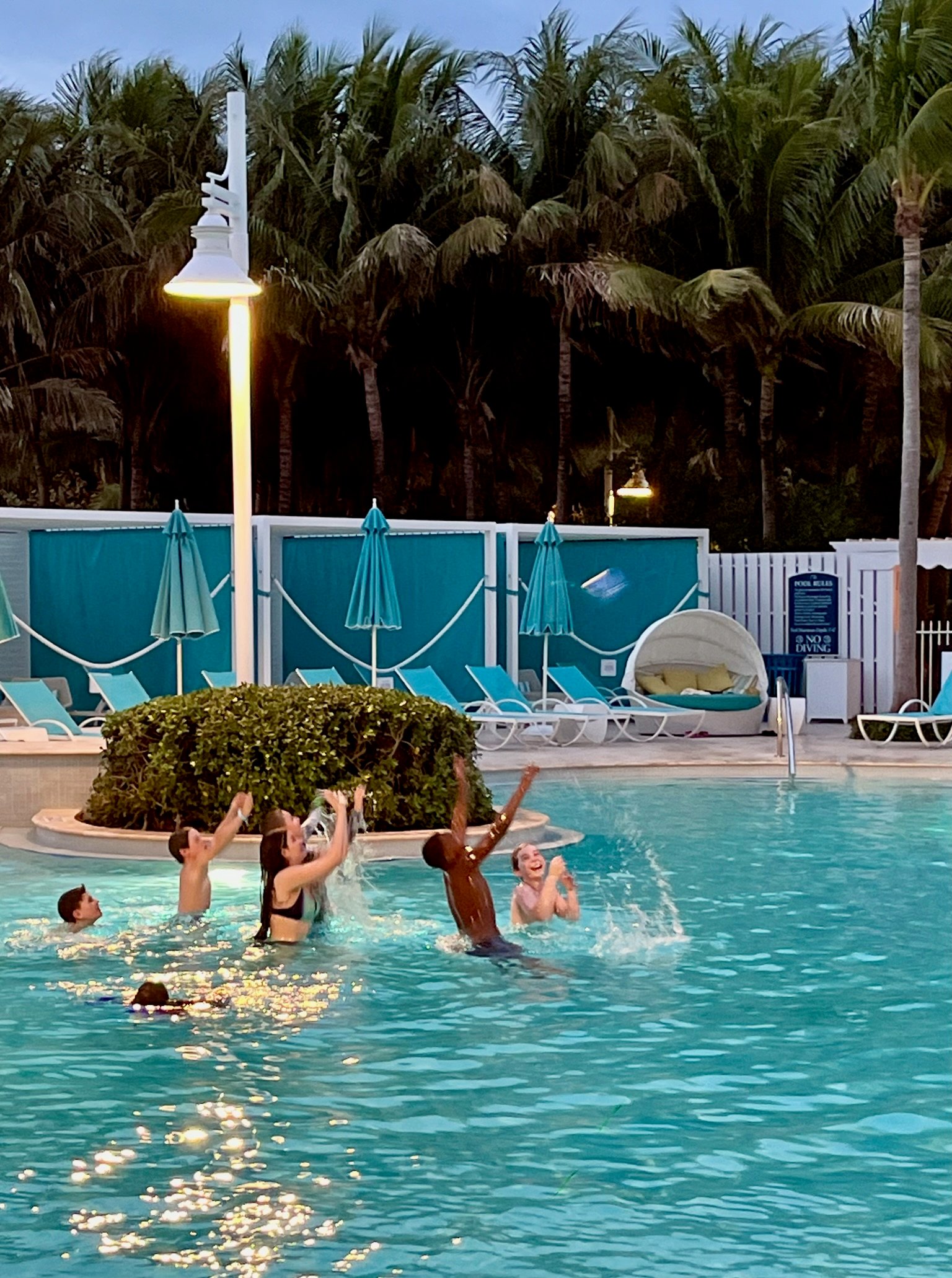 ISLA Bella Hotel Pool Florida