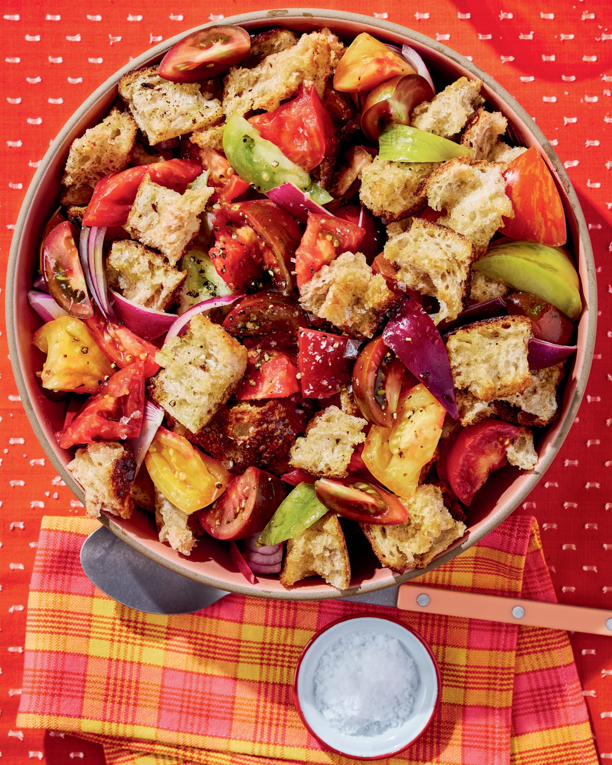 Salade de Panzanella toscan Dan Pelosi