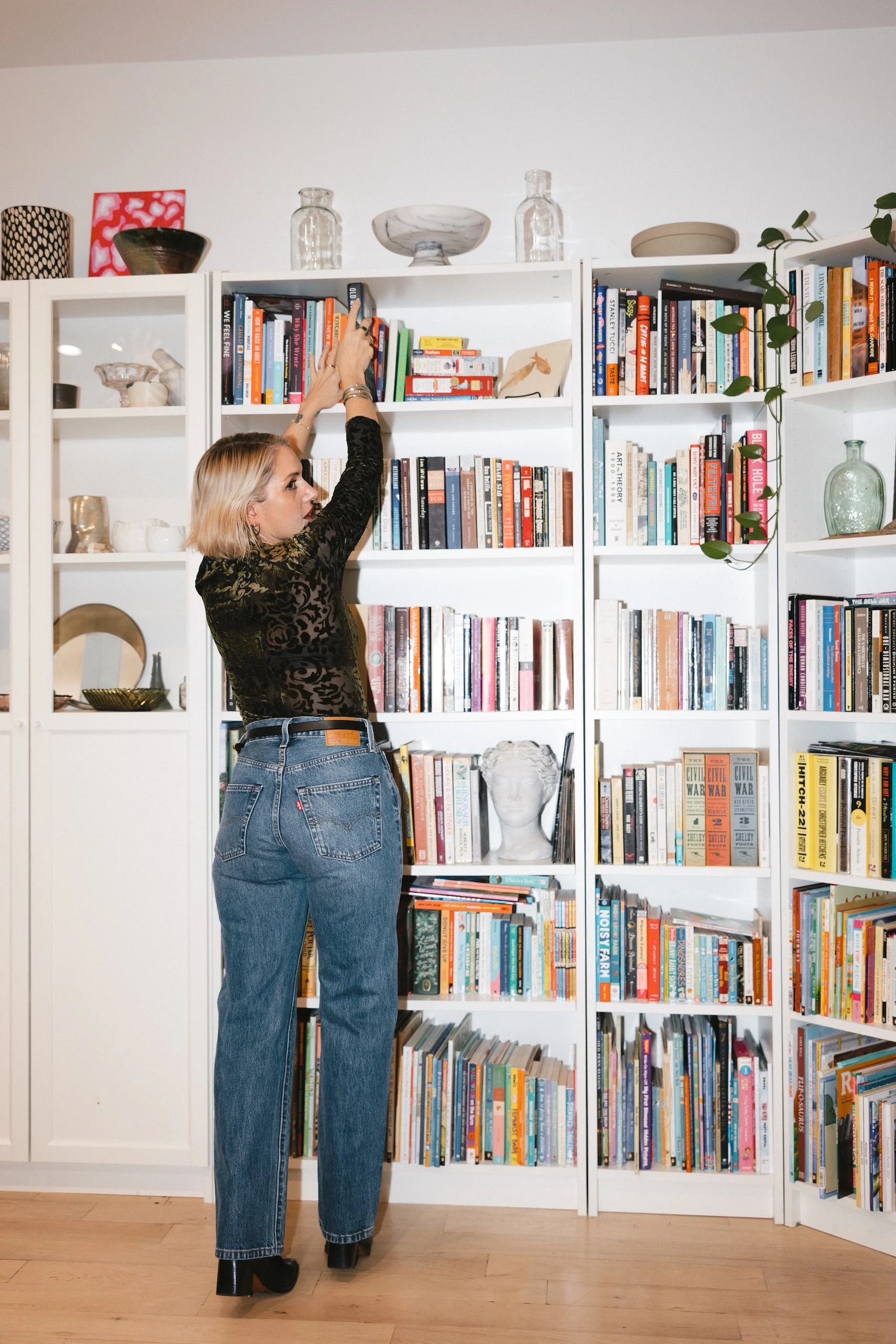 Une (petite) semaine de tenues : Caitlin Abber