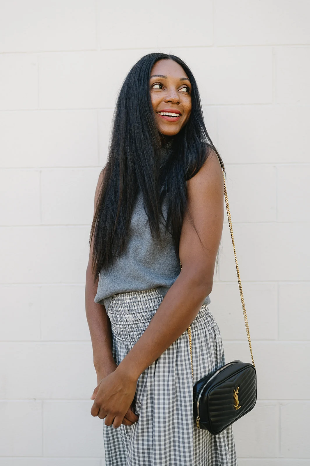 Une semaine de tenues : Laura Tully