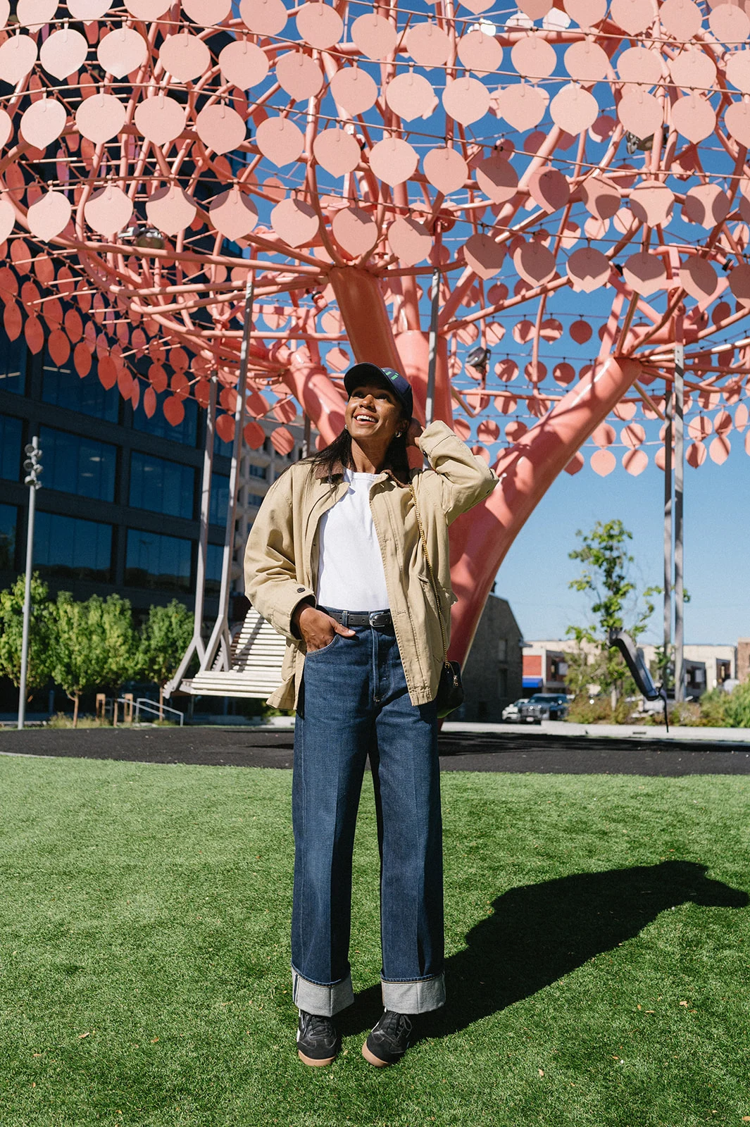 Une semaine de tenues : Laura Tully