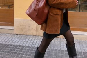Les bottes hautes en cuir de Geox qui ne se démodent jamais à porter 24h/24 et 7j/7, aujourd'hui presque à moitié prix